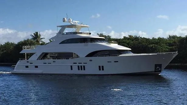 Ocean Alexander 112 motoryacht ocean alexander 34m 2019 side profile sistership