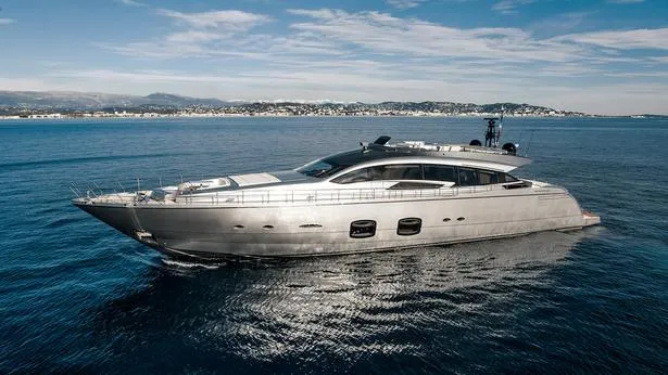 Pershing 108 motoryacht Pershing 33m 2019 side profile sistership
