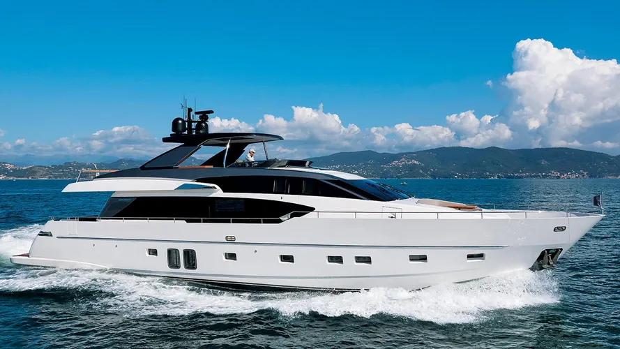 SL86 motoryacht sanlorenzo 27m 2019 side profile sistership