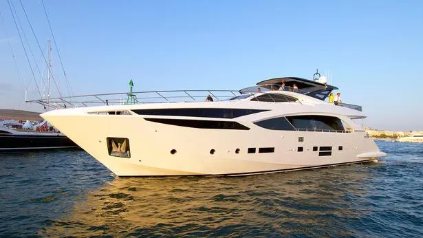 Amer Cento Quad motoryacht Permare 30m 2020 side profile sistership