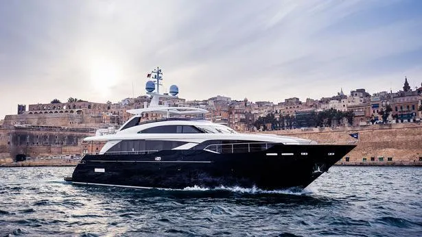 Princess 30M motoryacht Princess 30m 2019 side profile sistership