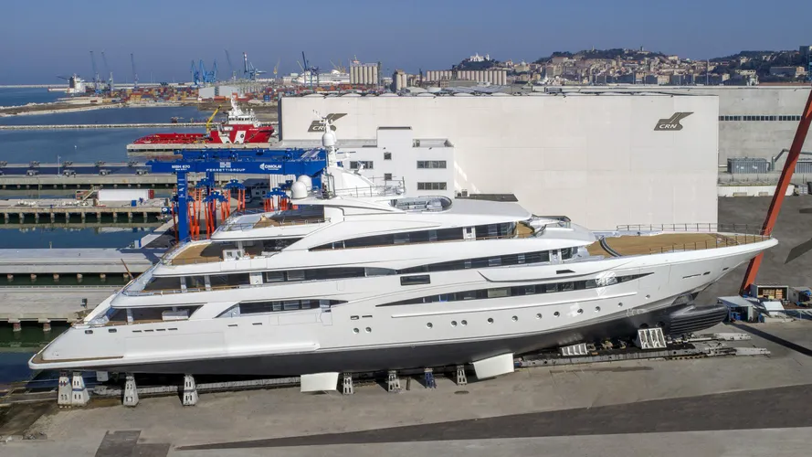 mimtee motoryacht crn yachts 135 80m 2019 slipway profile