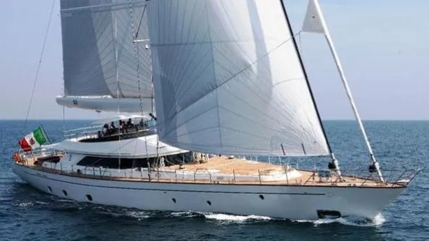 Super Yacht Fivea