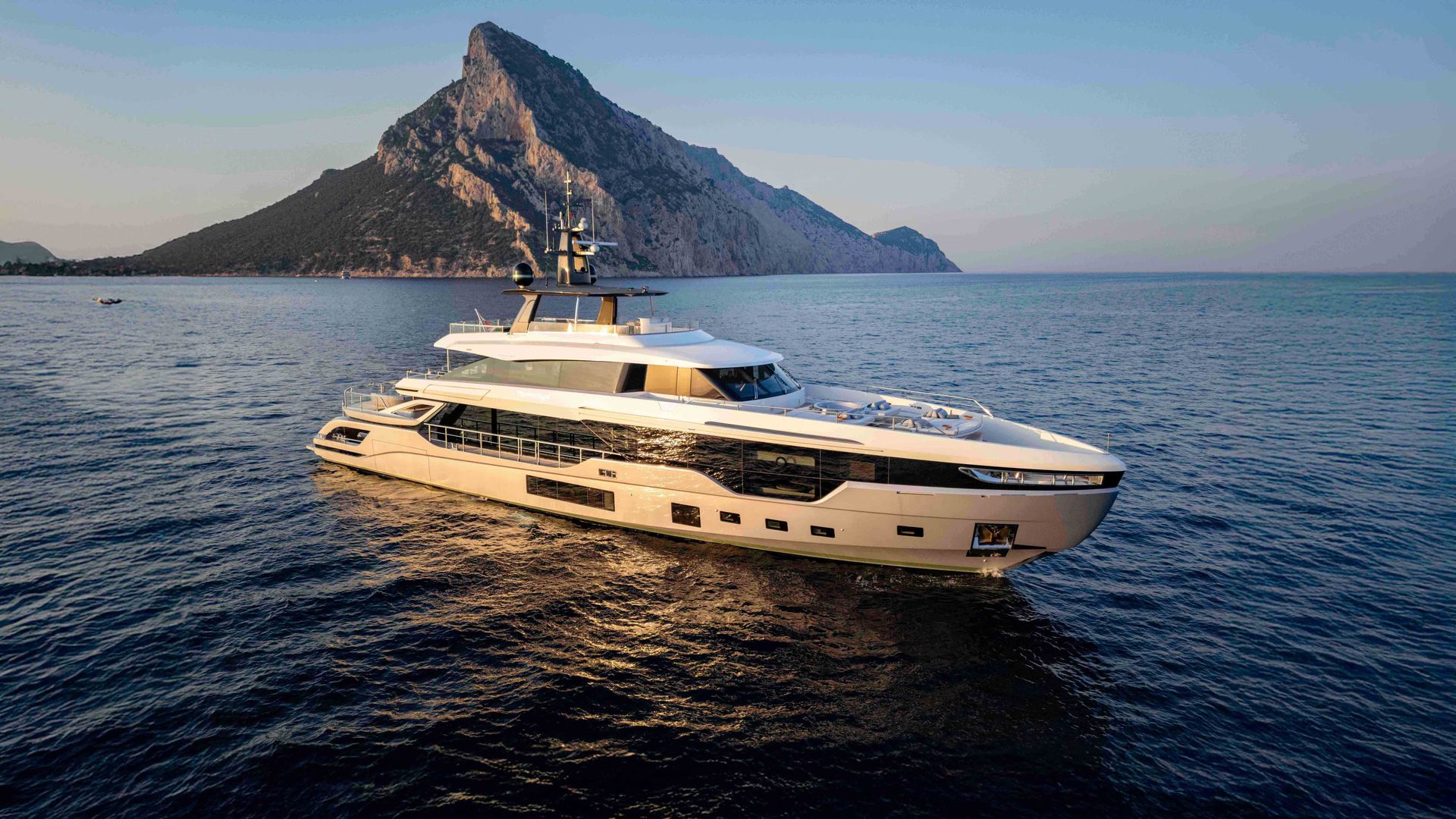 Tamanya Azimut 2023