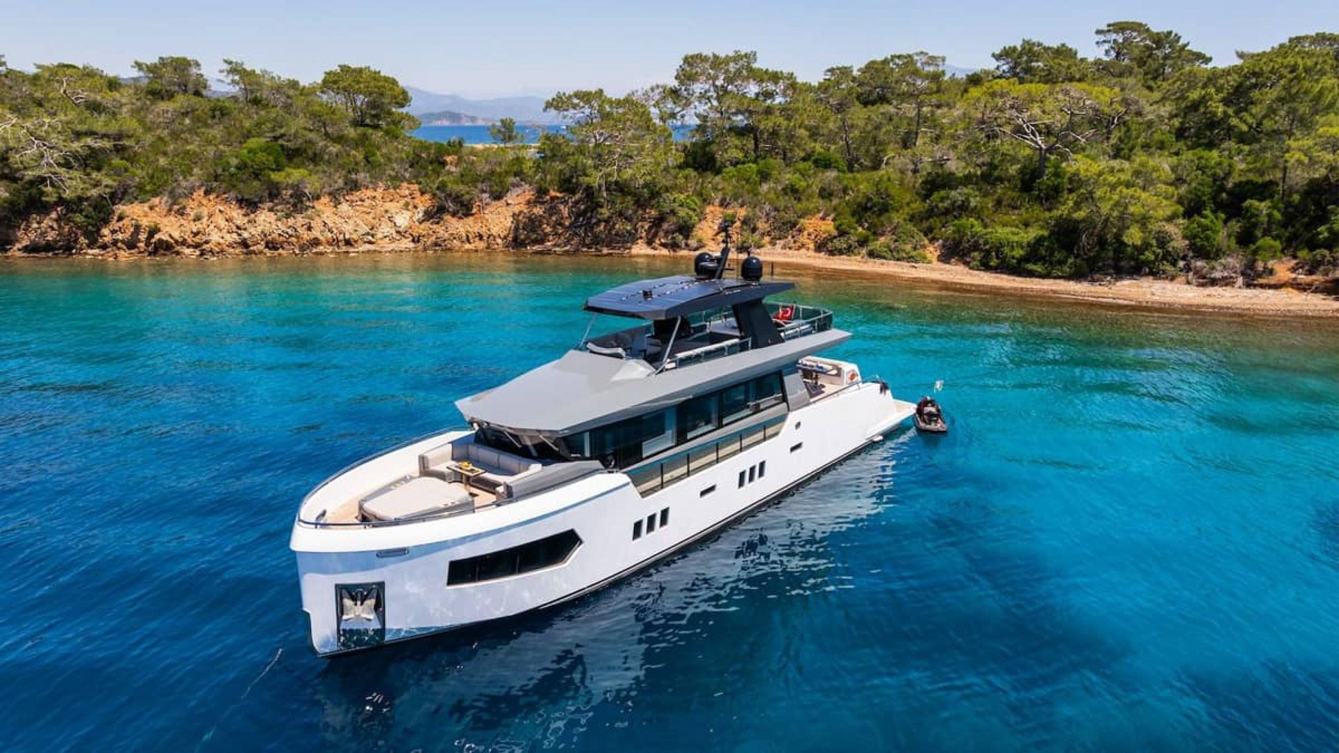 Ferro 77 Navise 2024