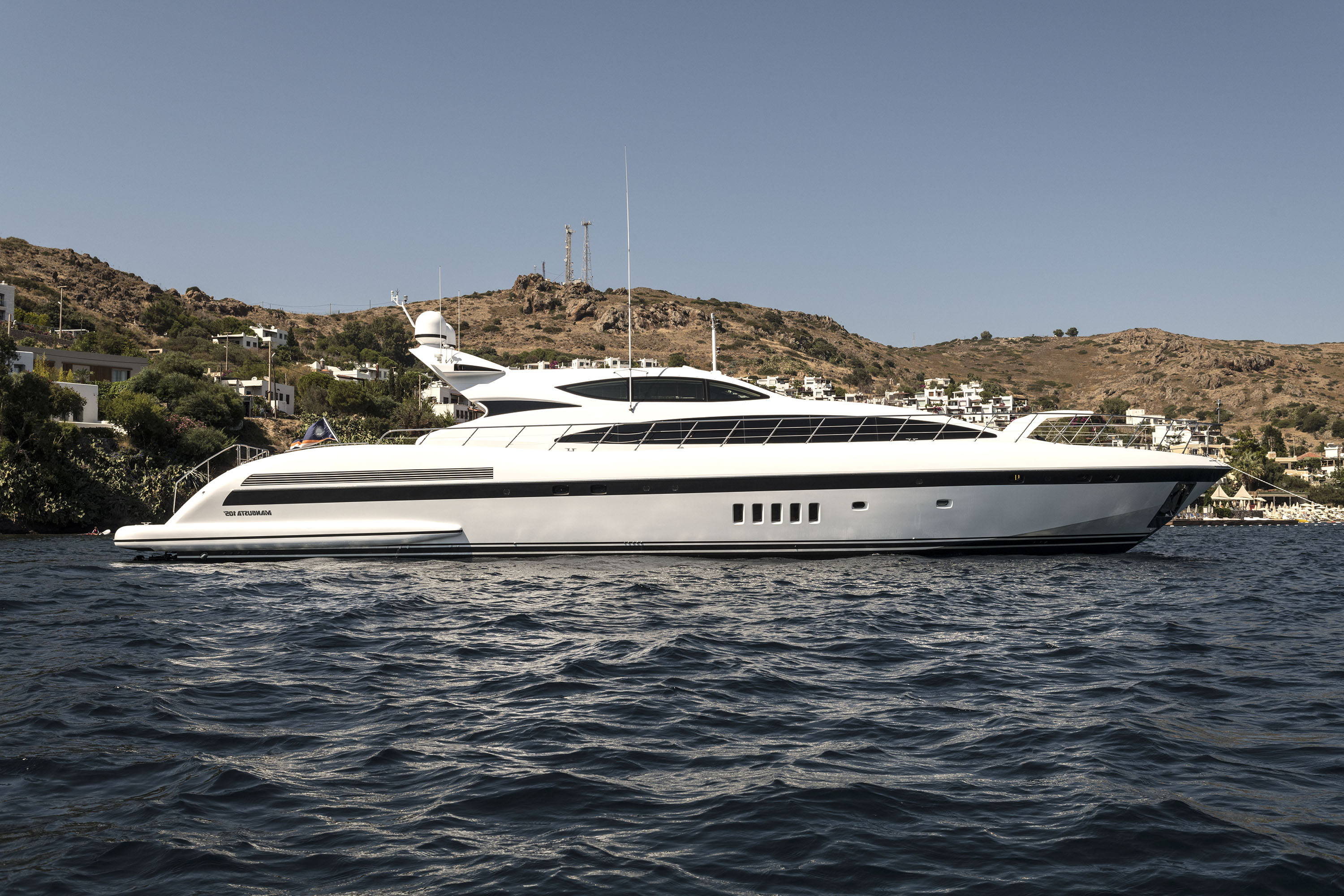 DANUSH-yacht-for-sale-for-charter-vbs-01.jpg