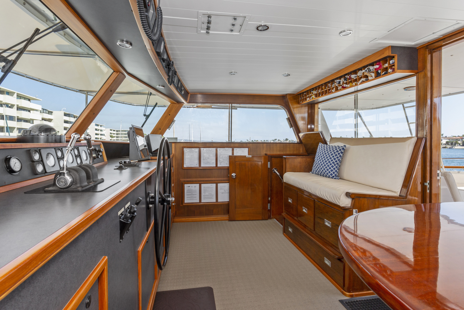 NORDIC STAR yacht for sale (Lantana, 28.04m, 1969)