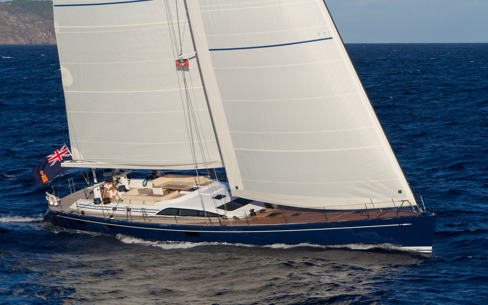 AVANDA-yacht-for-sale-charter-01.jpg