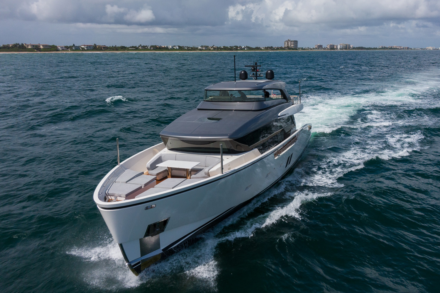 MON-CHATEAU-yacht-for-sale-charter-01.jpg