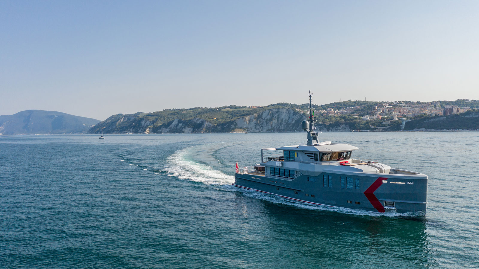 Video: CPN Yacht K-584 on Maiden Voyage