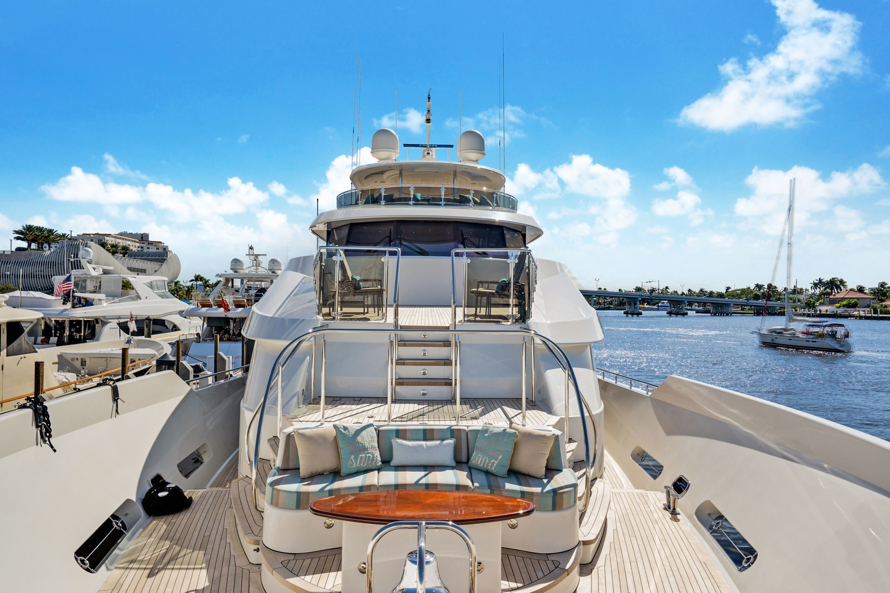 ENDEAVOUR yacht for sale (Westport, 39.62m, 2014)
