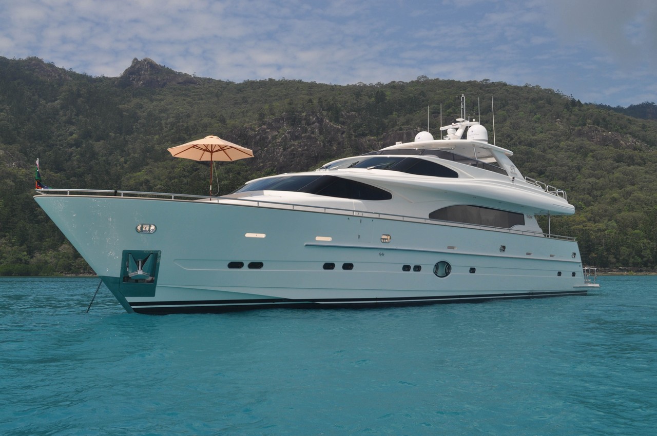 ENCORE yacht (Horizon, 30.63m, 2011)