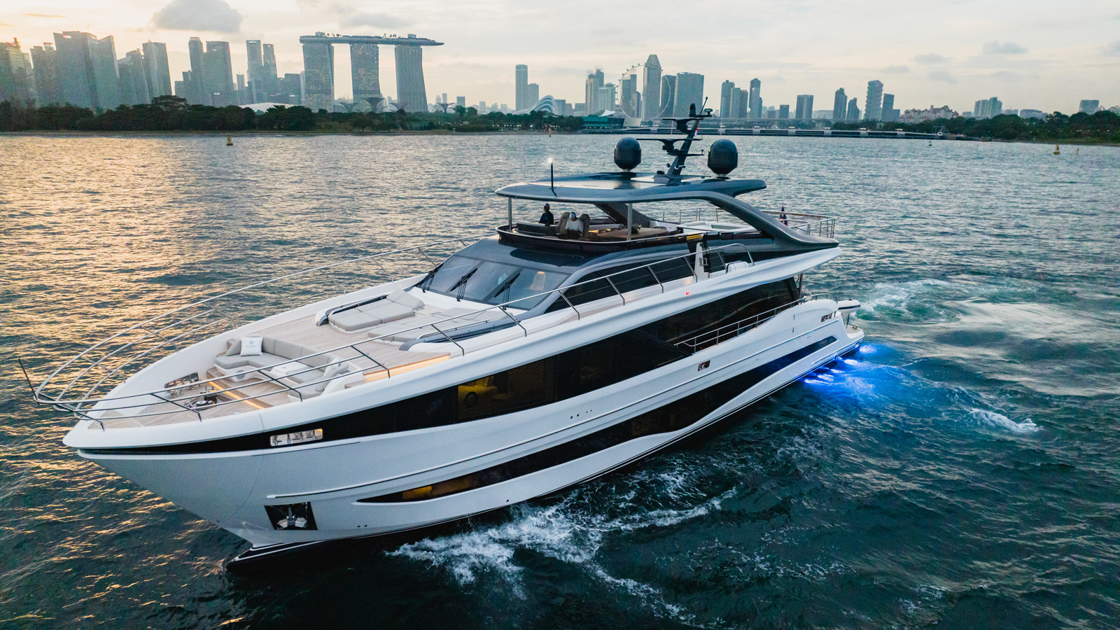 Princess X95 yacht (Princess, 29m, 2023)