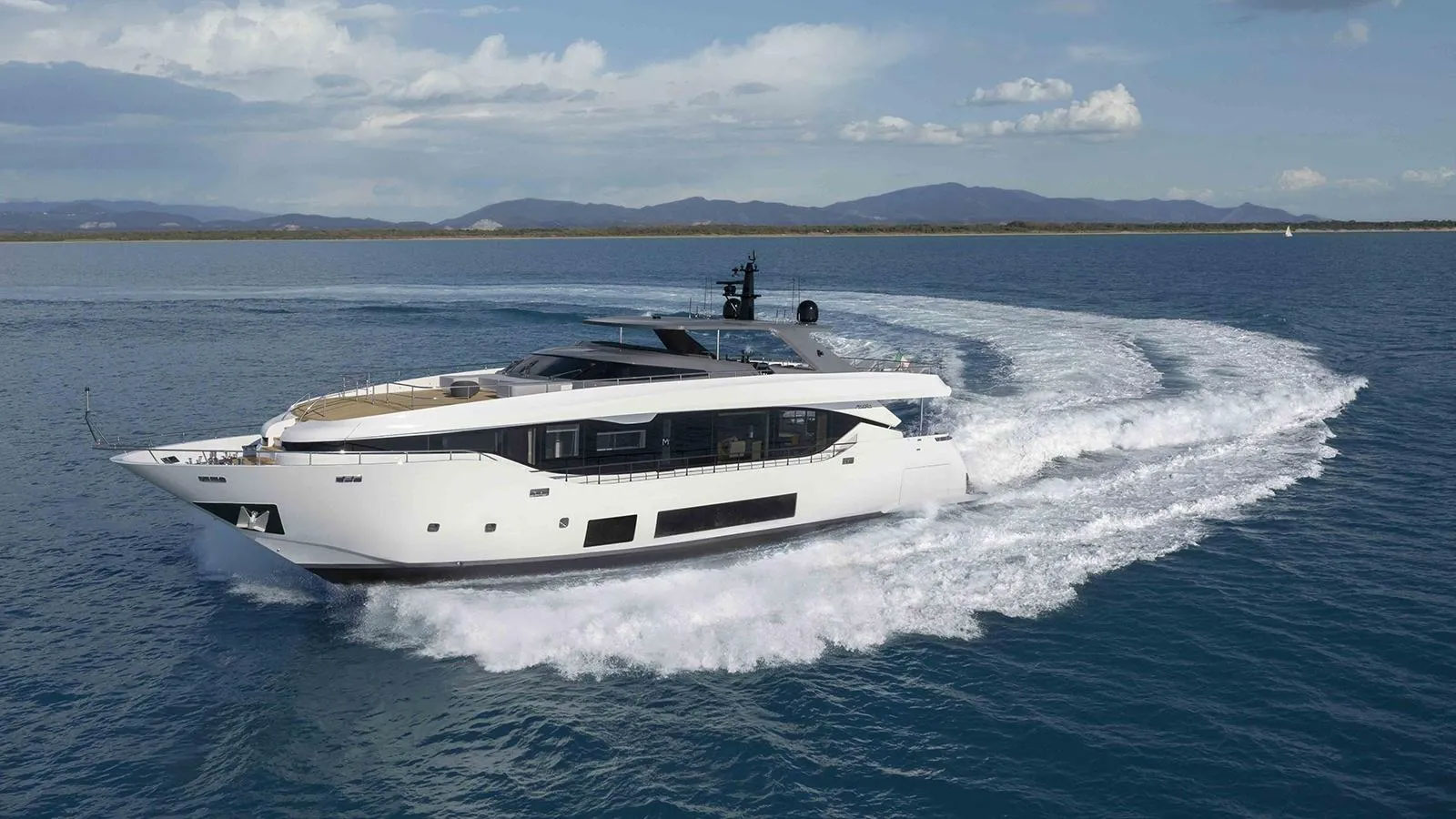 Sunseeker Motor Yacht Thumper Now For Sale with Camper