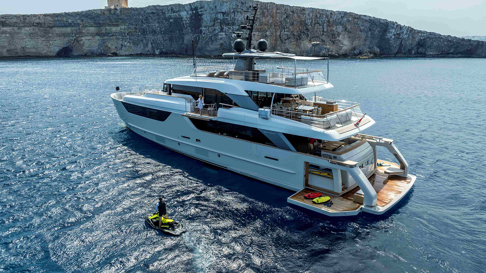 Further €600k price drop on 36m Sanlorenzo motor yacht Unique S