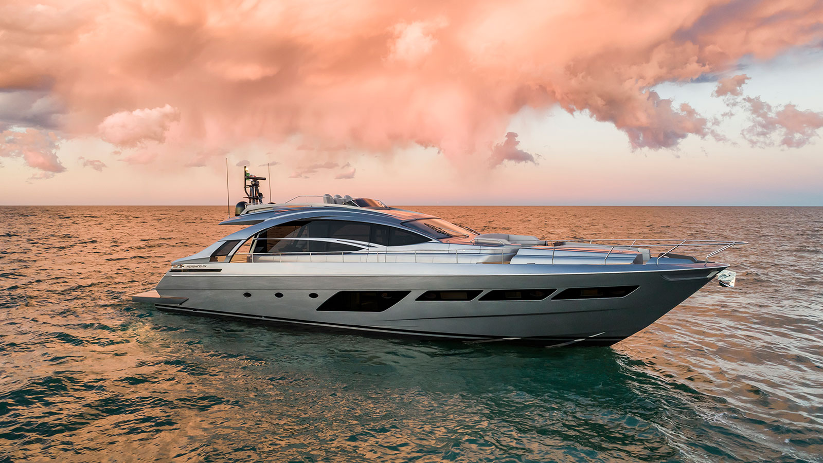 モダン・ヨーロピアン・バイオリン　ジャンク　3艇 New Dutch shipyard Leapher Yachts founder Yiannis Andriotis gives