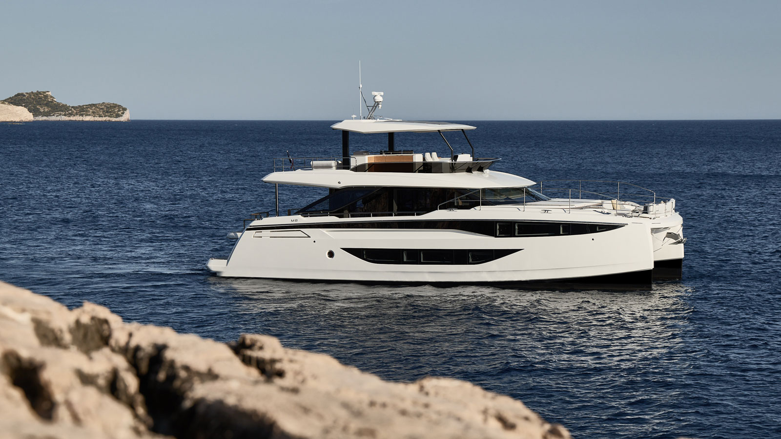 Vallicelli Design reveals 80m Simply Custom concept Ani