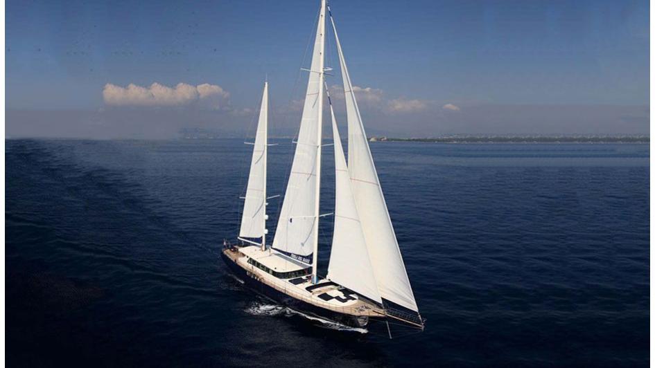 PERLA DEL MARE yacht for sale Boat International