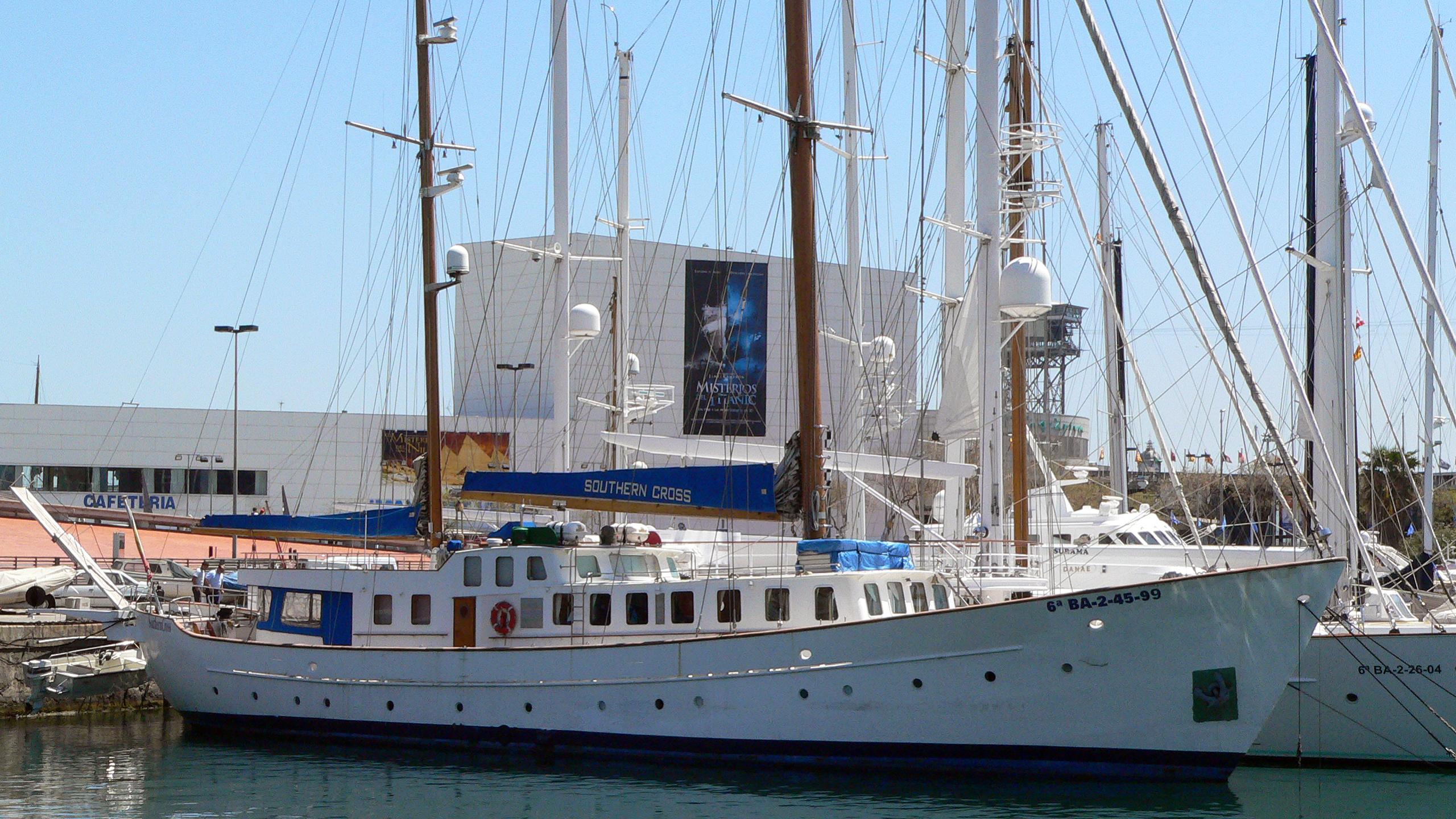 SOUTHERN CROSS yacht (Yarrow, 33.4m, 1962) Boat International