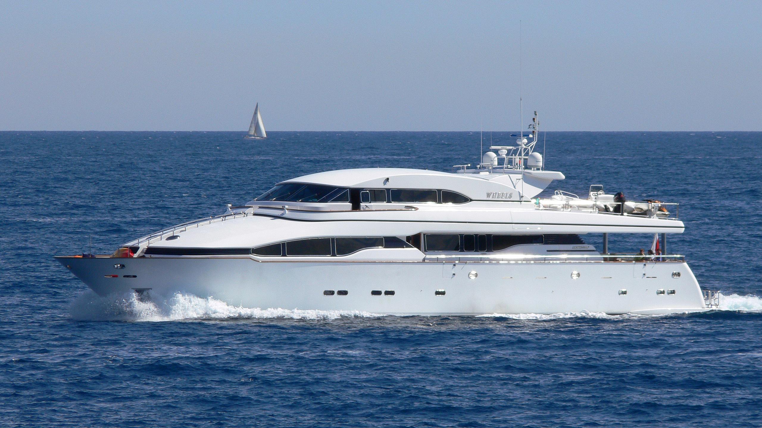 WHEELS yacht (Horizon, 35.56m, 2002) Boat International