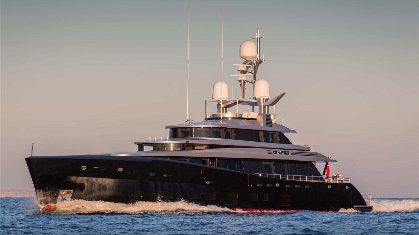 KISS yacht (Feadship, 46.4m, 2015) Boat International