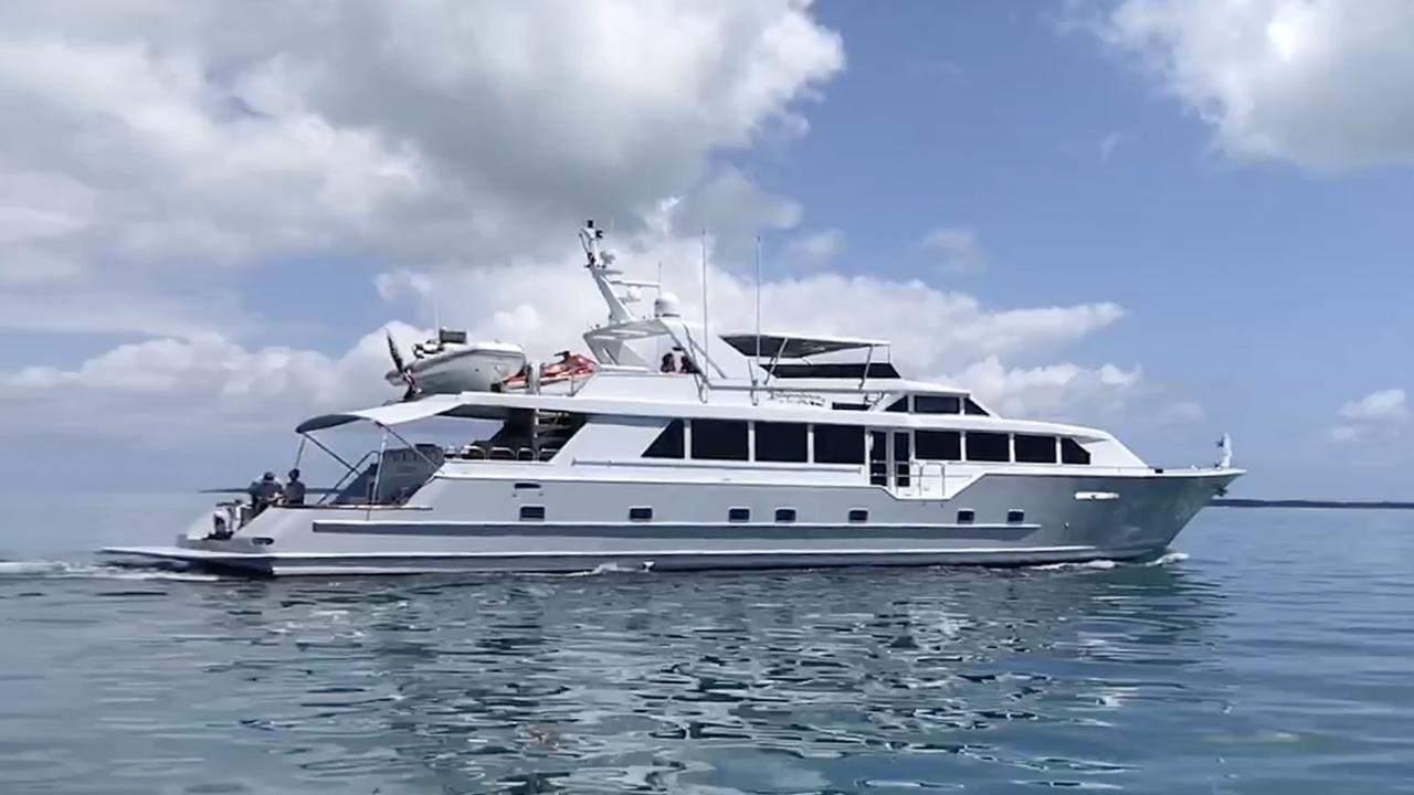 INDEPENDENCE 3 yacht for charter Boat International