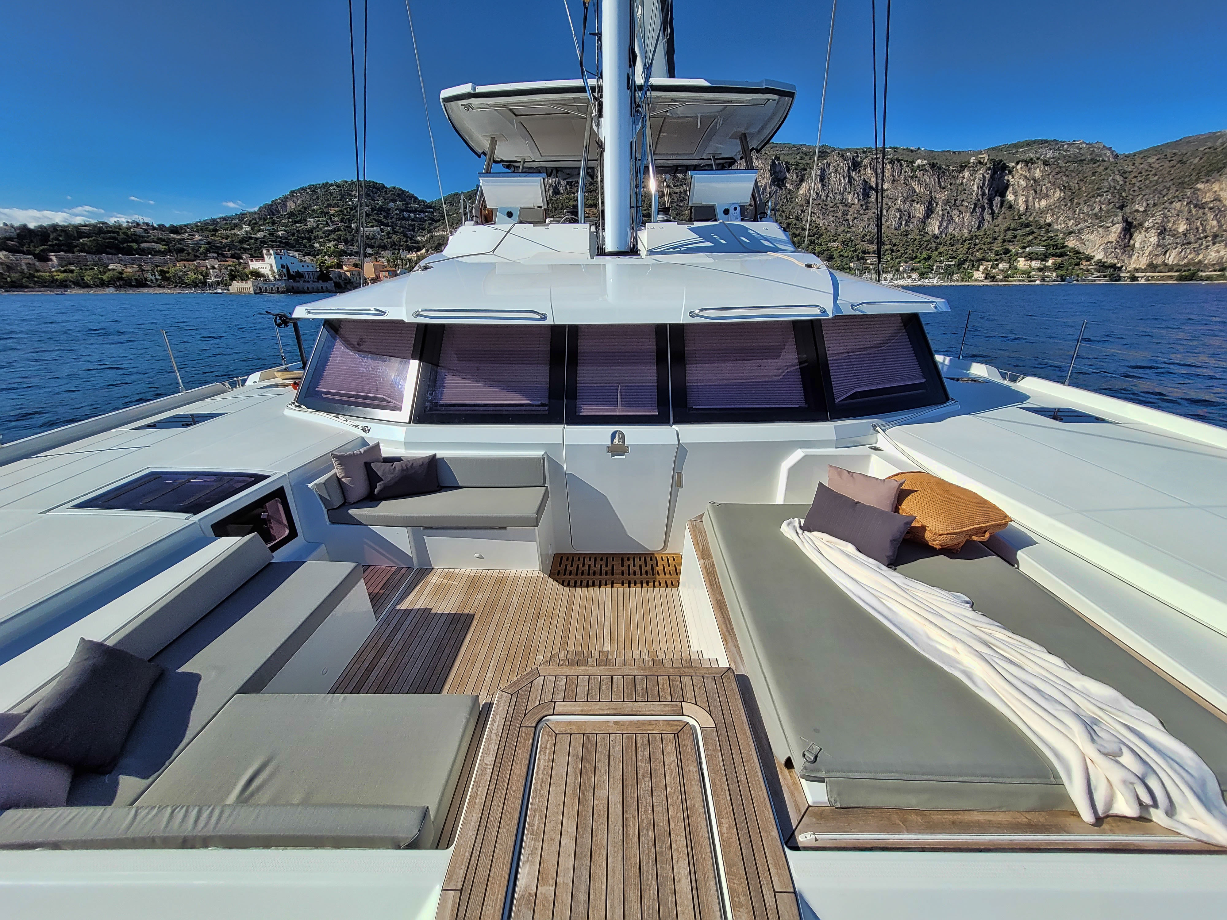 OCEANUS yacht for charter (Fountaine-Pajot, 21.34m, 2022)