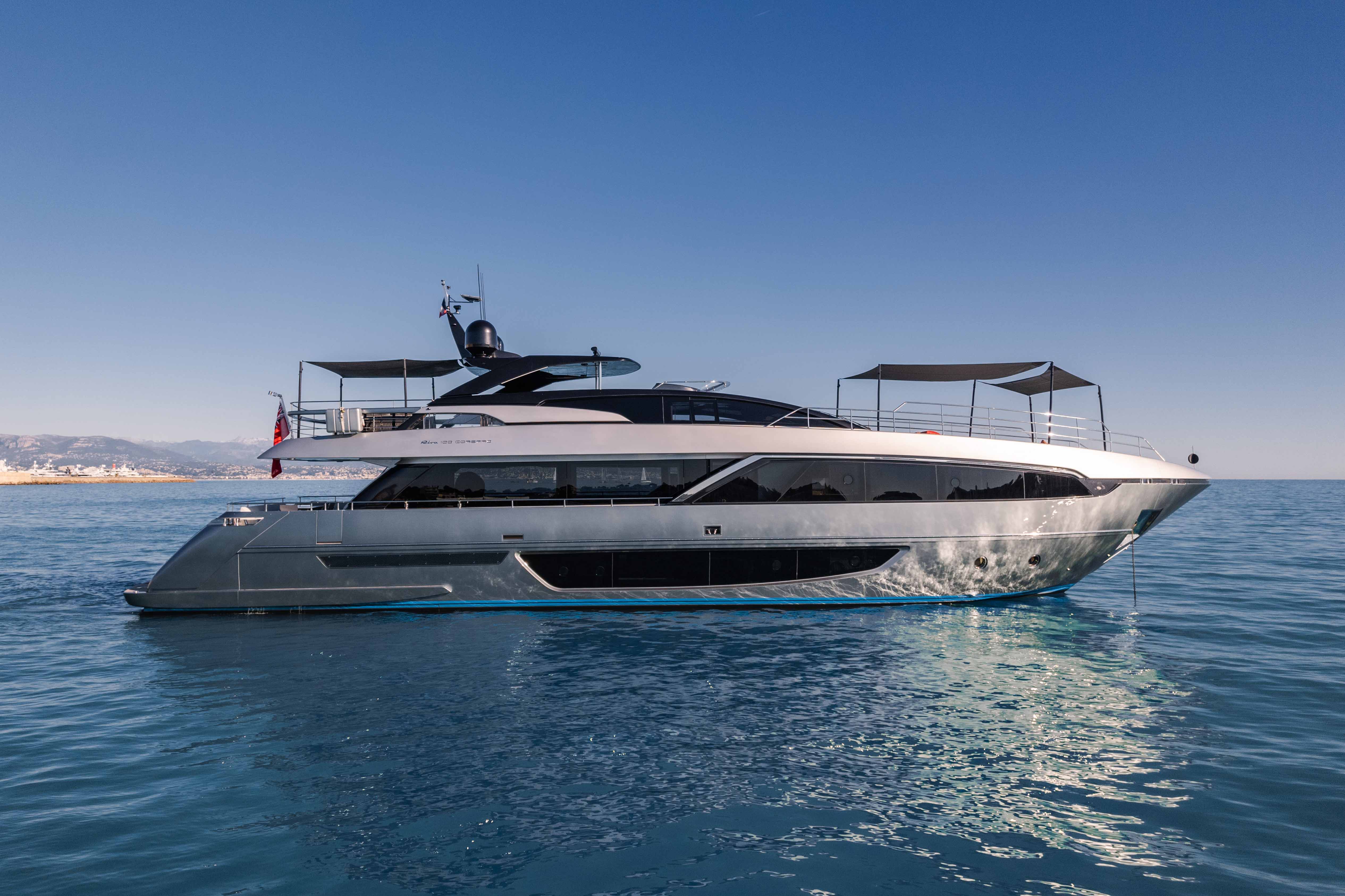 HP6 yacht (Riva, 29.9m, 2021)