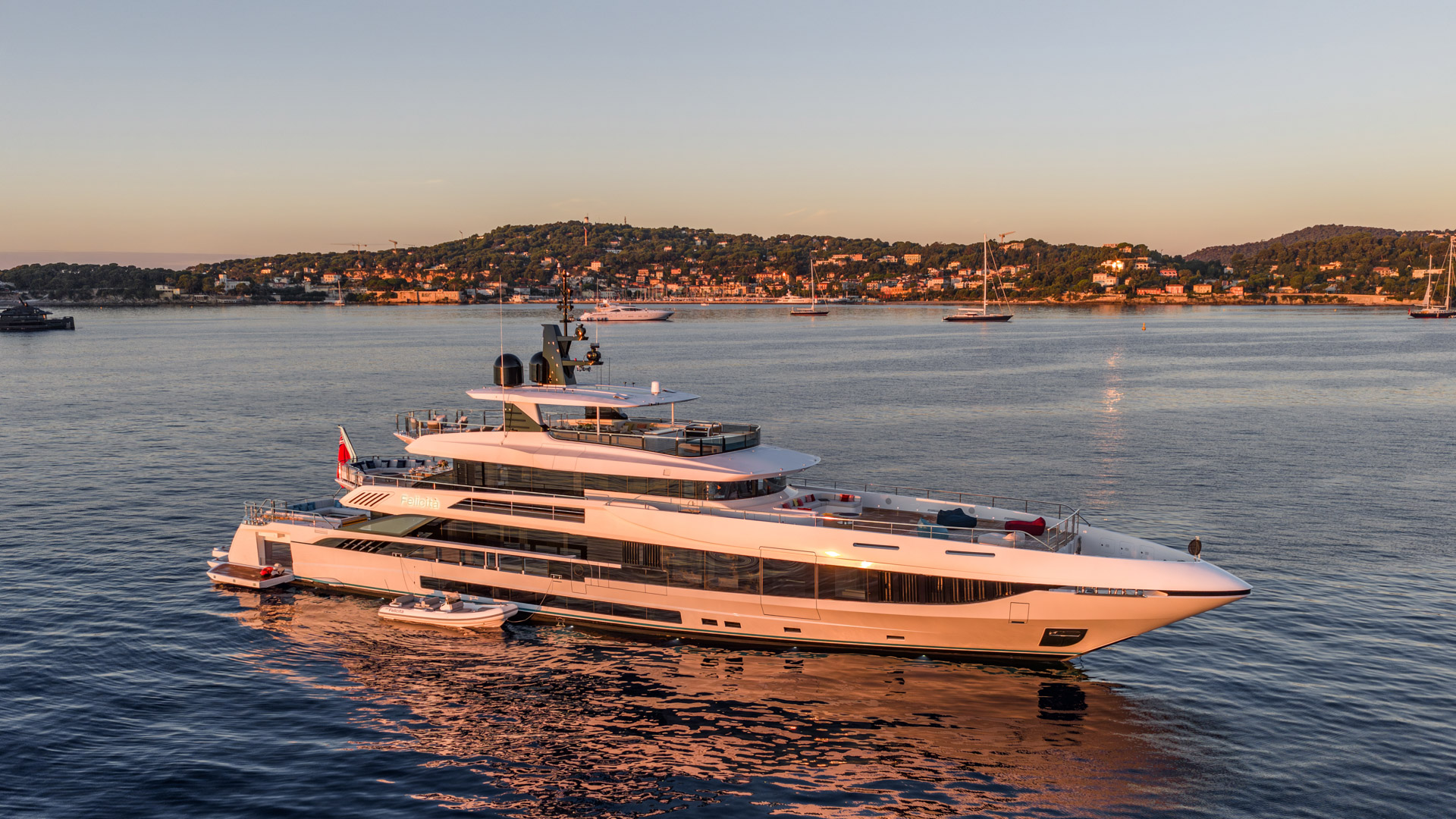 BACCARAT yacht for charter (Amer Yachts, 29.6m, 2022)